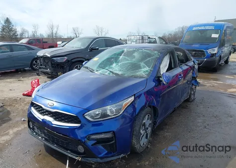 2021 Kia Forte Lxs z USA, uszkodzony, nr VIN 3KPF24AD3ME377416
